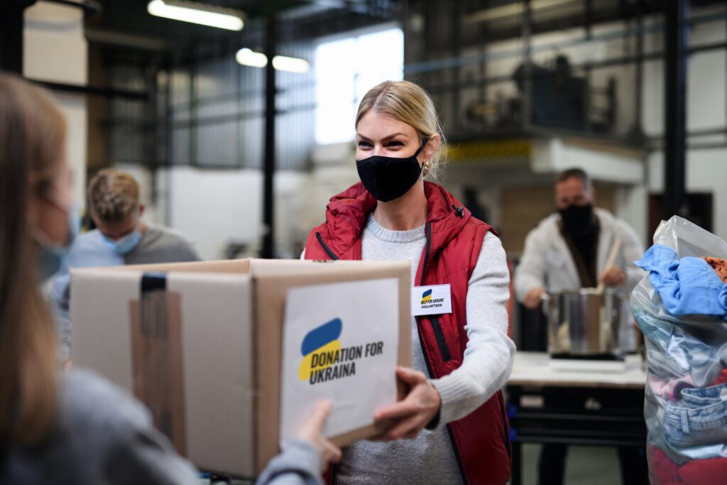 Volunteers,Collecting,Donations,For,The,Needs,Of,Ukrainian,Migrants,,Humanitarian